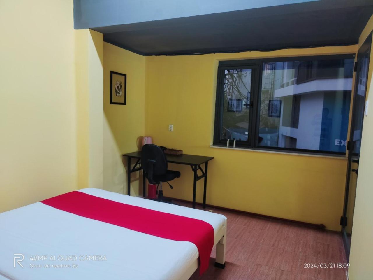 הו צ'י מין סיטי Shusimi House & Boutique Near Tan Son Nhat Airport מראה חיצוני תמונה