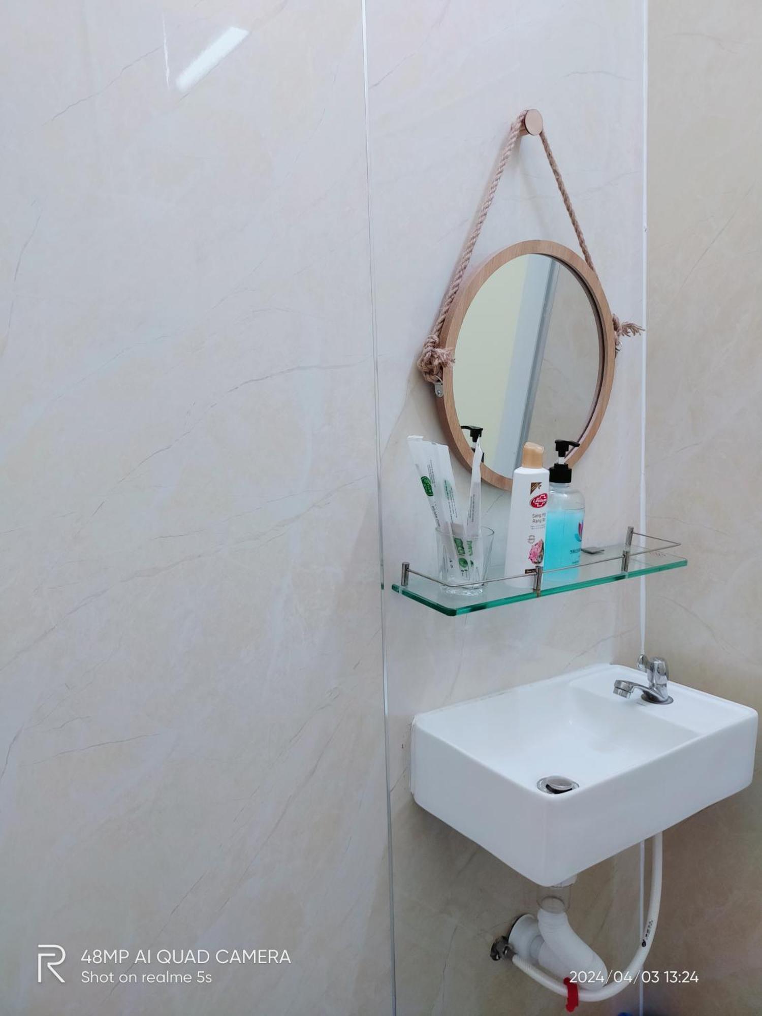 הו צ'י מין סיטי Shusimi House & Boutique Near Tan Son Nhat Airport מראה חיצוני תמונה